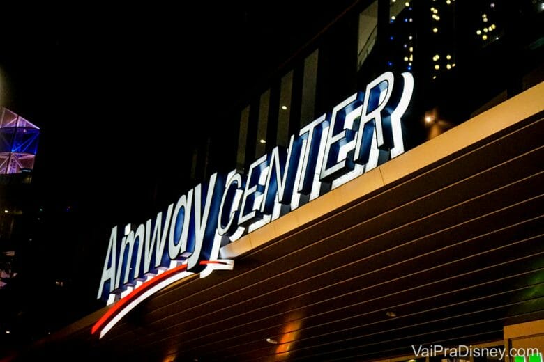 Amway Center - jogo de basquete em Orlando em família