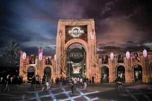 Halloween Horror Nights de 2021 acontece entre setembro e outubro, e os ingressos já estão à venda!